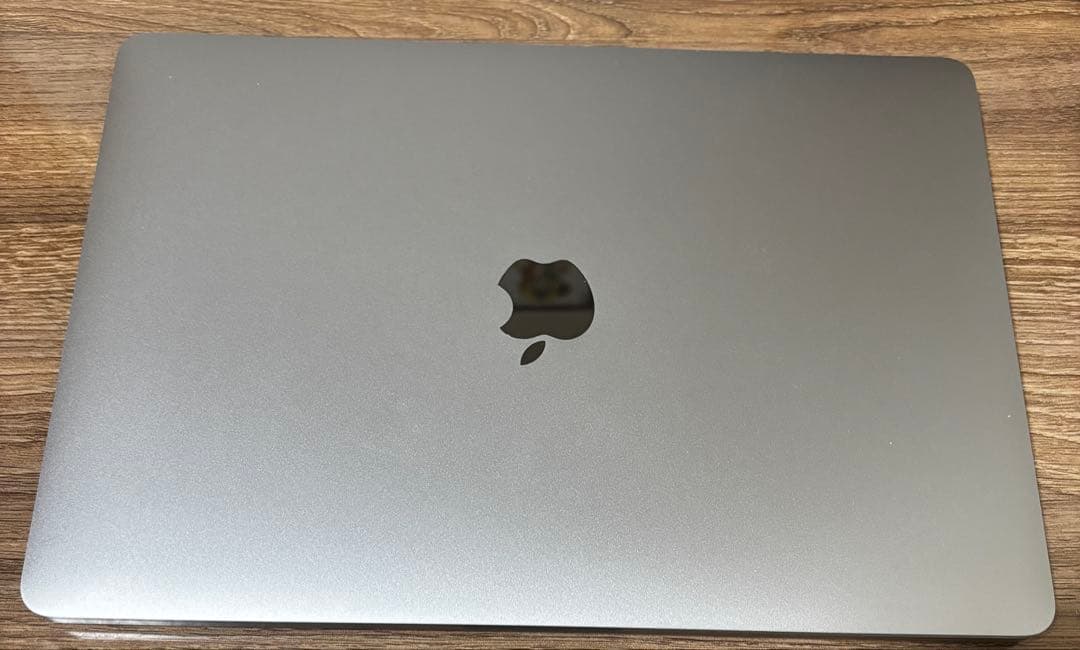 シルバー MacBook pro 13インチ 本体 M2 /2022/256GB
