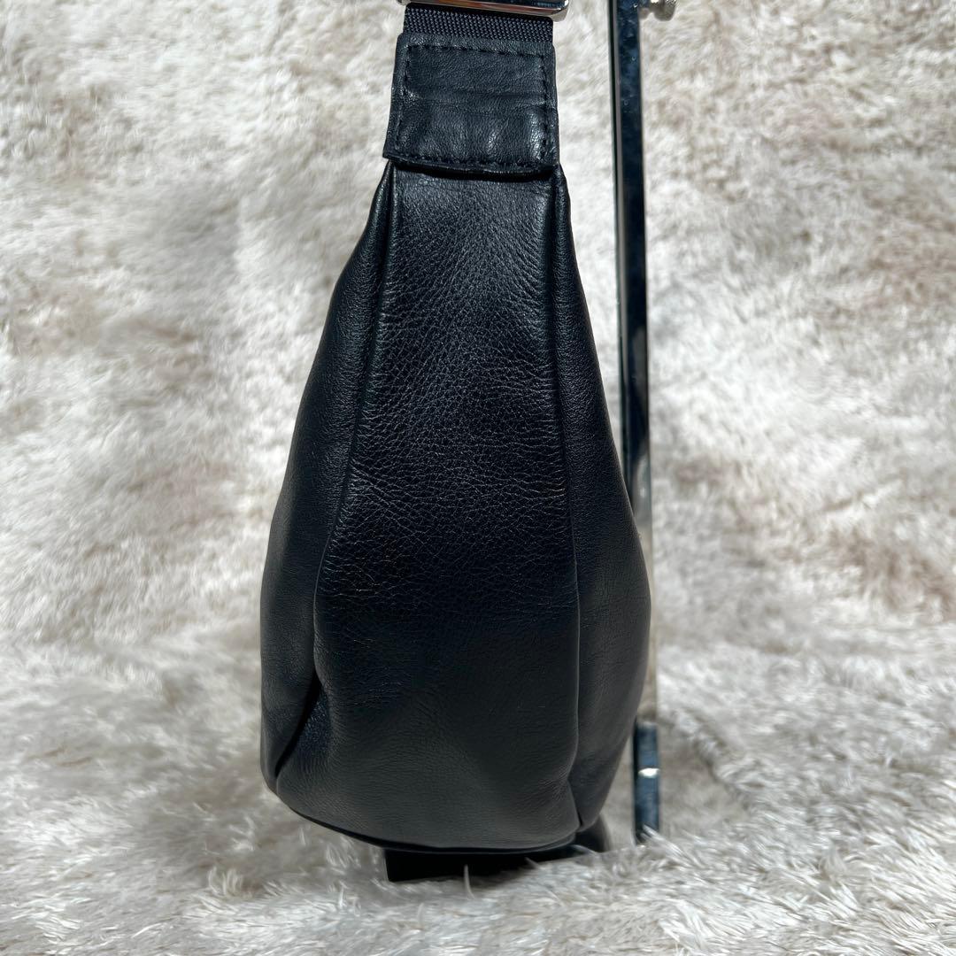 極美品✨　ラシット　ラウンドショルダーバッグ　ソフトレザー