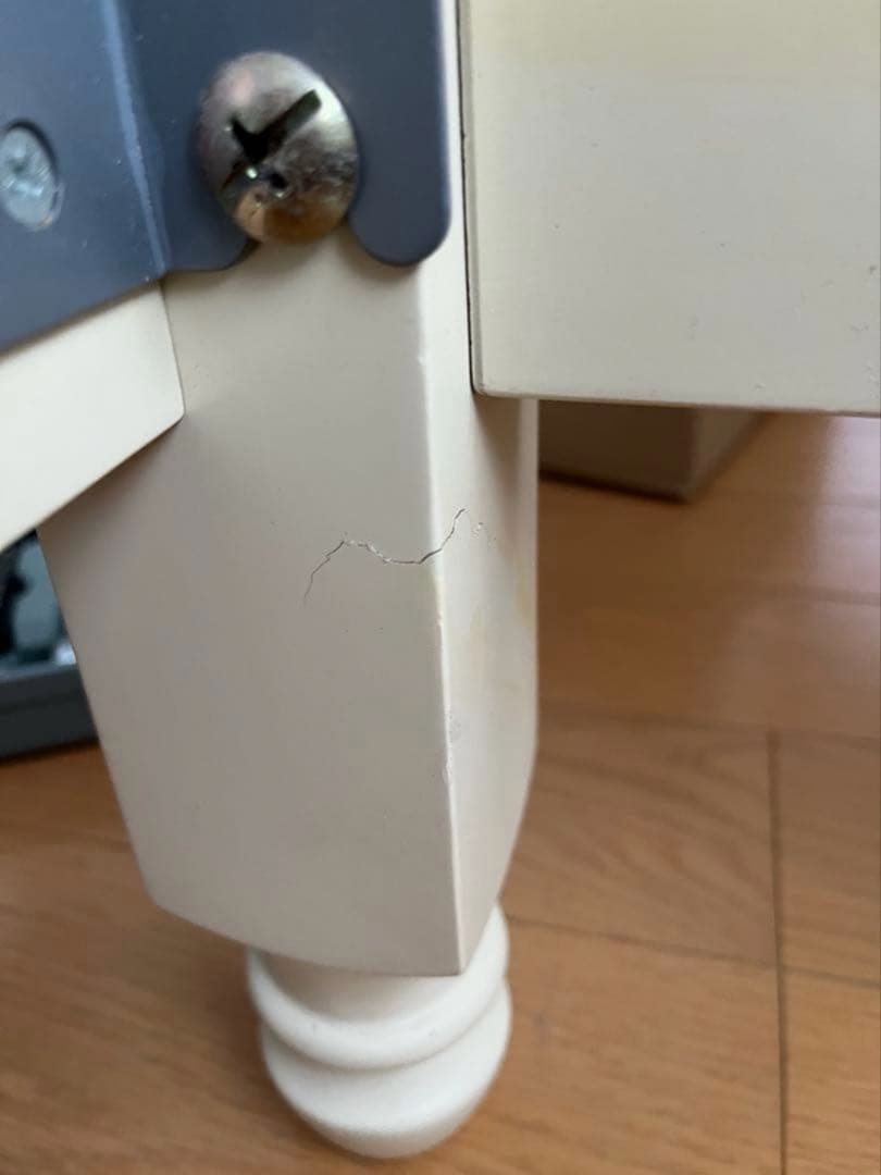 ローラアシュレイ　ベッドフレーム