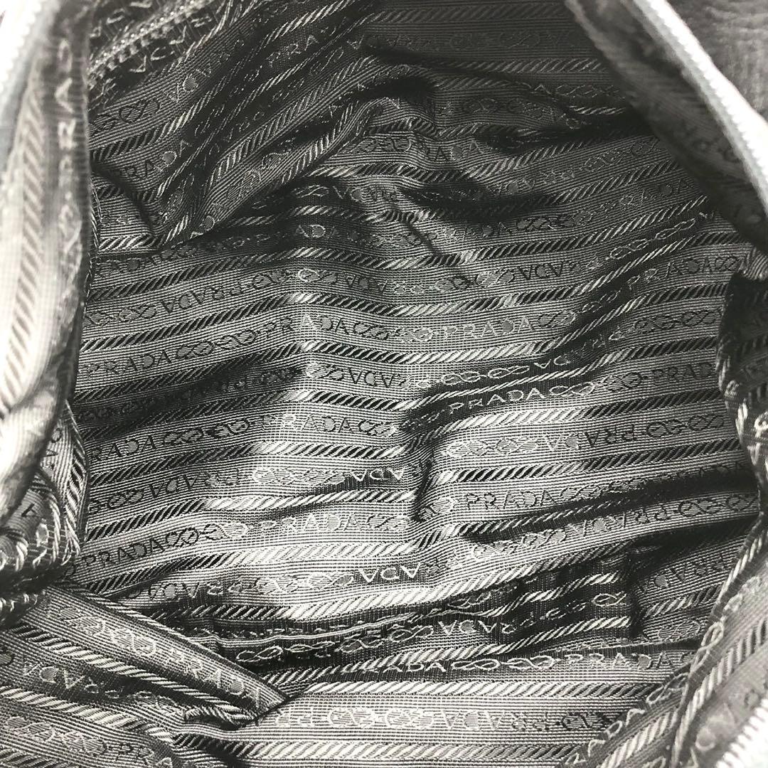 ✨美品✨プラダ ワンショルダーバッグ 三角ロゴ シルバー金具 ナイロン レザー