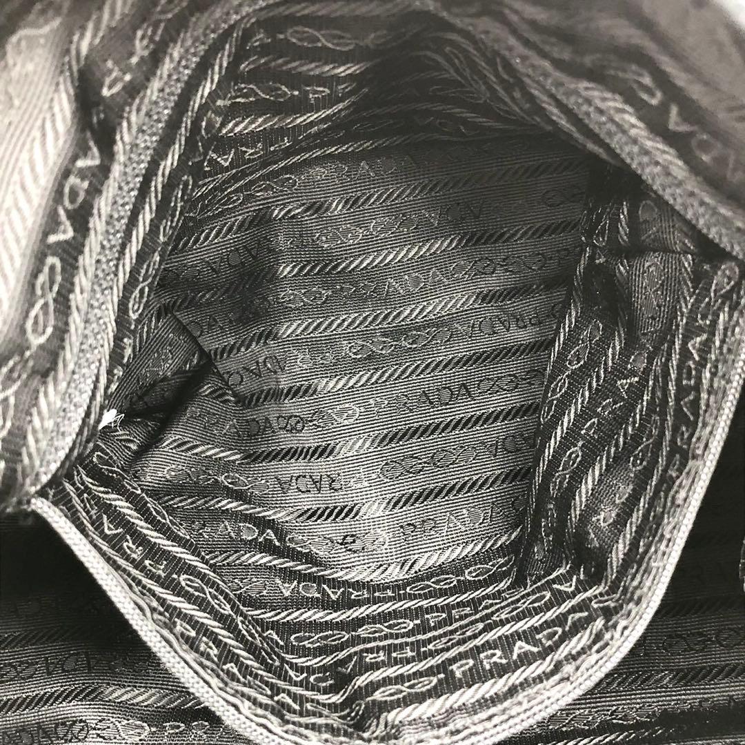 ✨美品✨プラダ ワンショルダーバッグ 三角ロゴ シルバー金具 ナイロン レザー