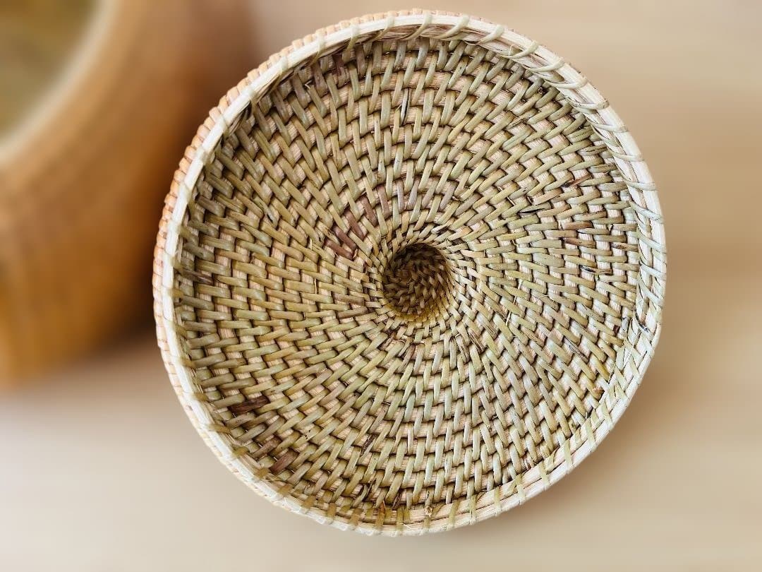 天然素材 アジア籐籠 円形蓋付き収納バスケット