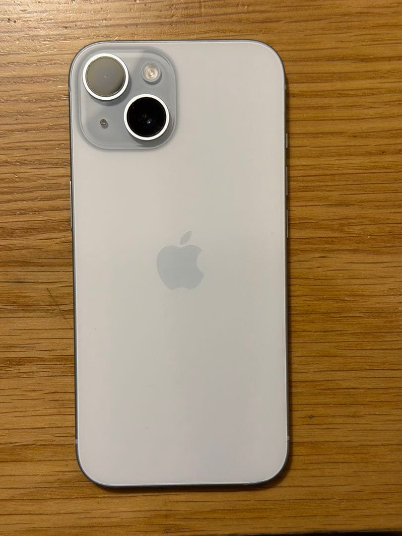 Apple iPhone 15 256gb 本体　(ジャンク品)