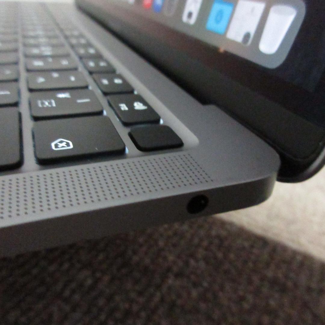MacBook Air 2020 13㌅ 512GB バッテリー【正常・良好】