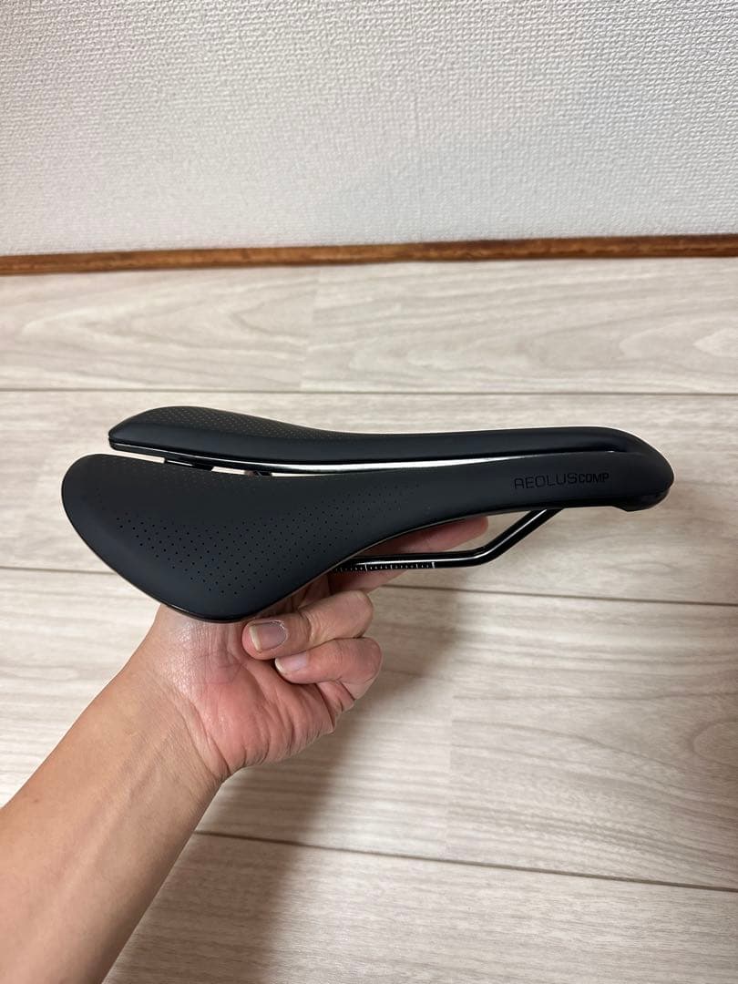 ボントレガー Aeolus Comp サドル 145mm