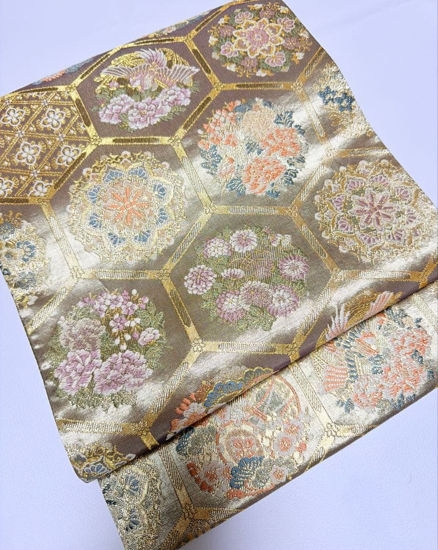 高級 袋帯 正絹 六通柄 ゴールド 金糸 フォーマル 訪問着 留袖 色無地
