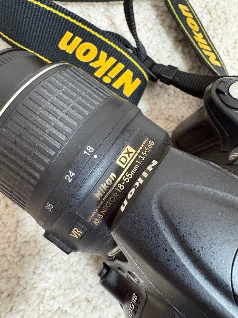 Nikon D5000 デジタル一眼レフカメラ　動作確認済