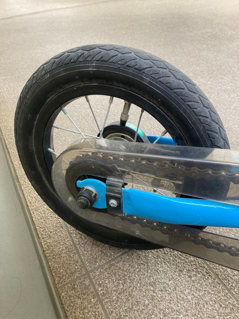 Henshin バイク バランスバイク　青　水色