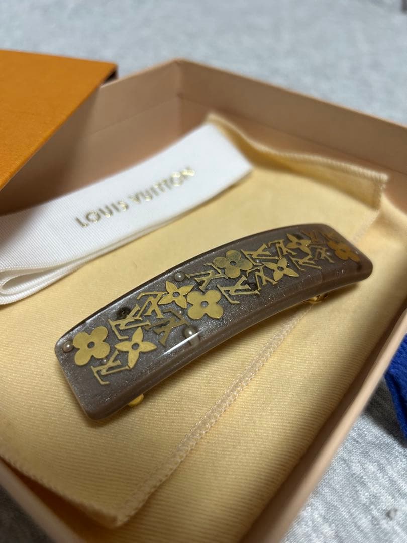LOUIS VUITTON バレッタ