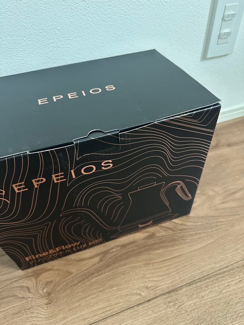 新品未開封！【世界バリスタ監修】エペイオス 熱感応変色ドリップケトル 電気ケトル