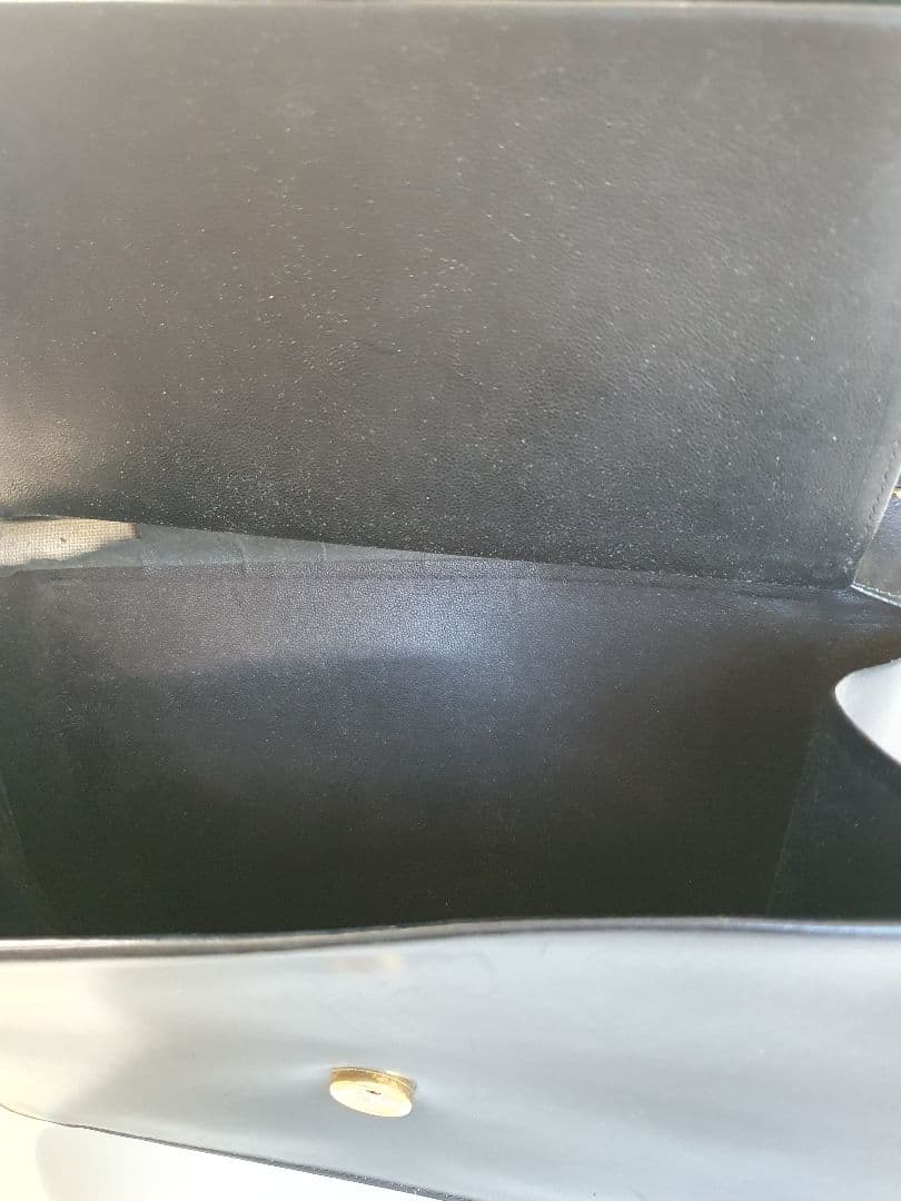 シャネル レザー ショルダーバッグ