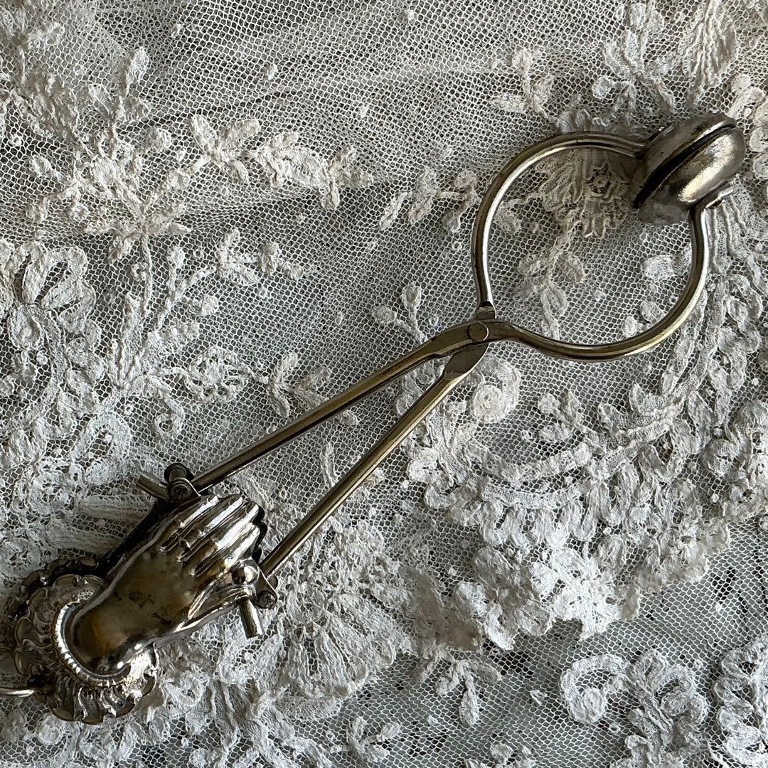 【超希少】１９世紀　フランスアンティーク　リフタークリップ　ハンドモチーフ