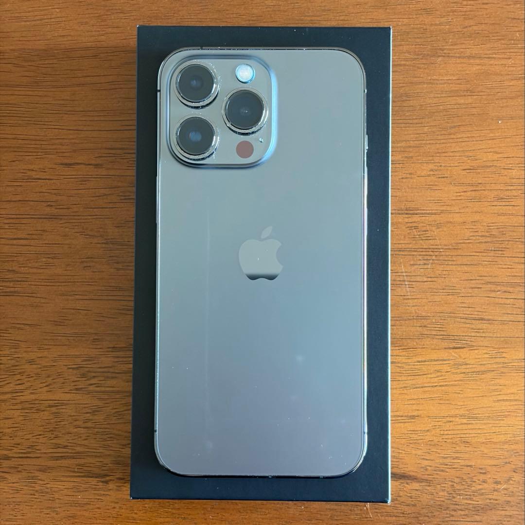 k*e様 Apple iPhone 13Pro 128GB グラファイト