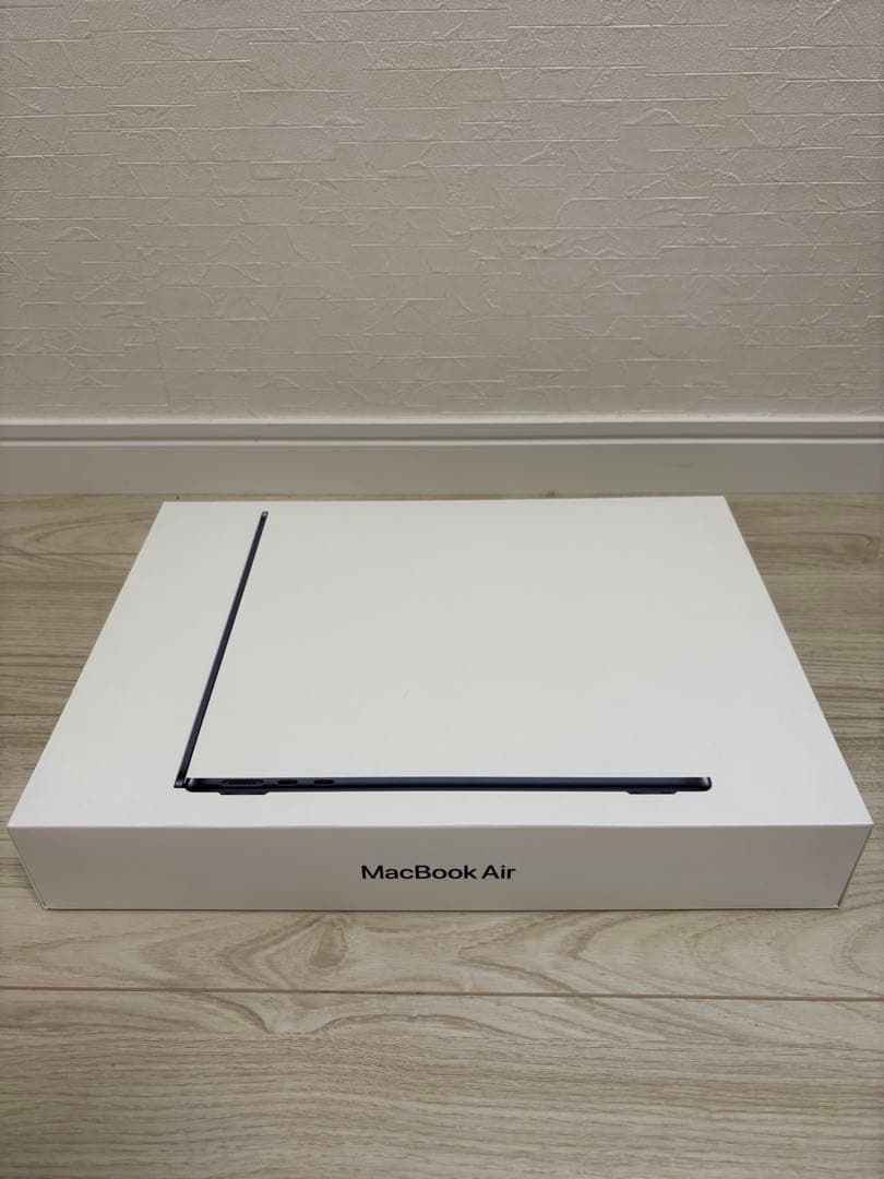 MacBook Air 13.3インチ M2 8GB 256GBスペースグレー