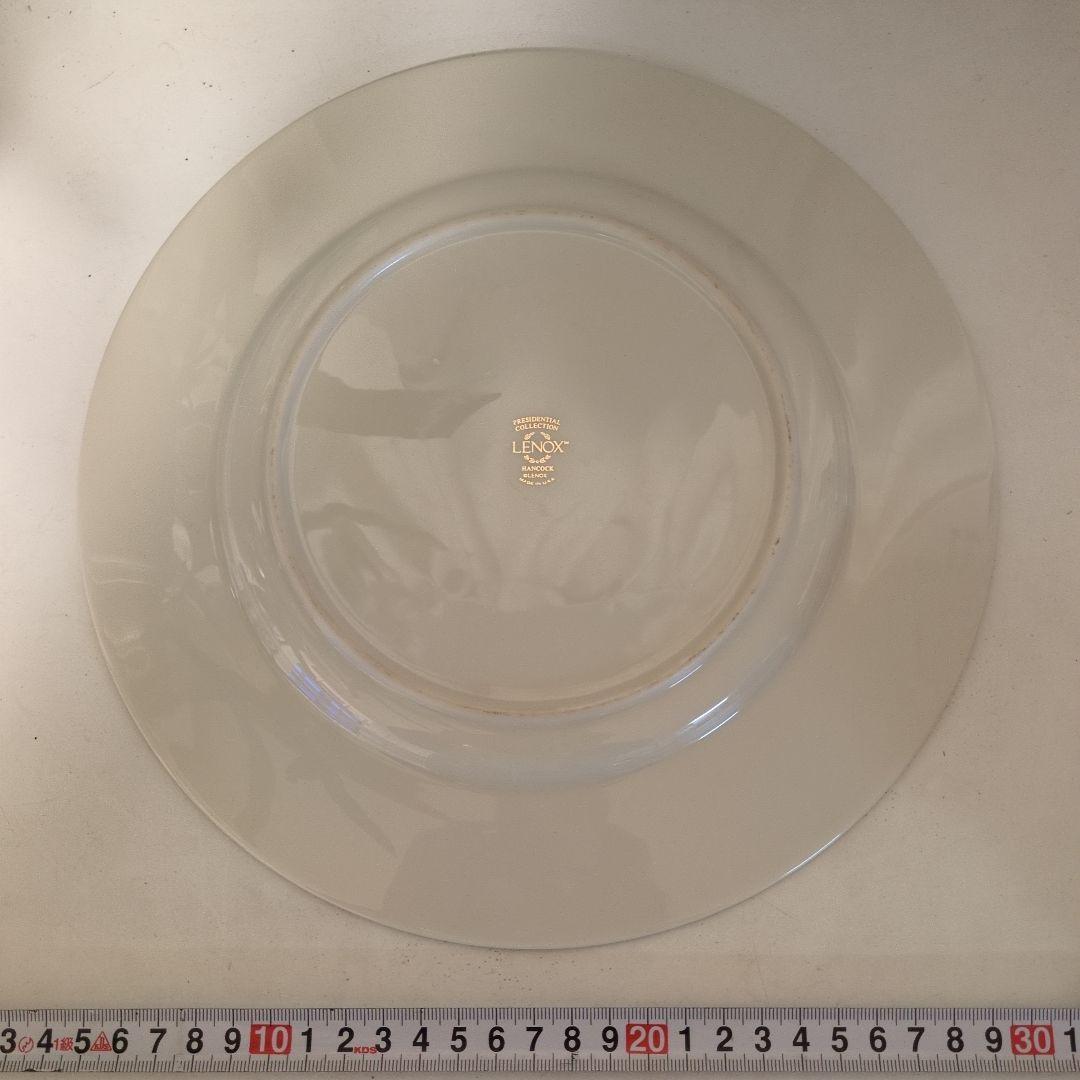 レノックス　ディナー皿、中皿、パン皿セット4セットずつ計12枚（収納ケース付）