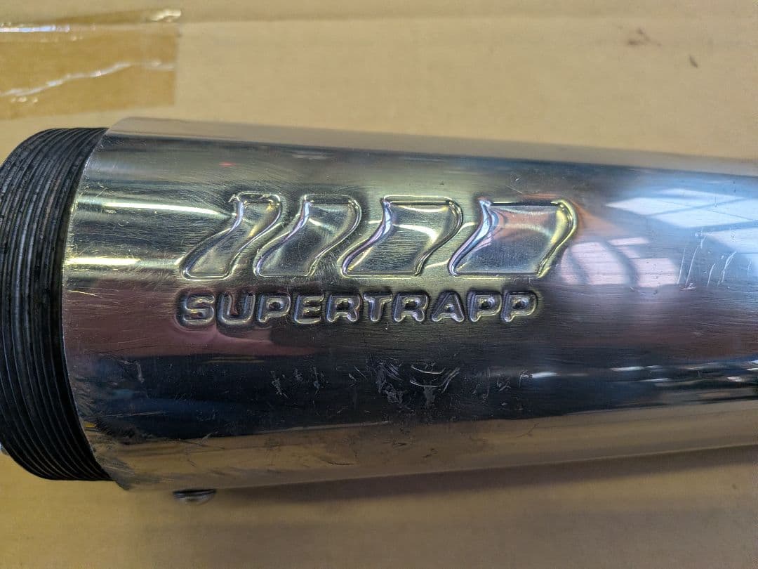 sr400 から取外し　スーパートラップ　マフラー　スリップオン