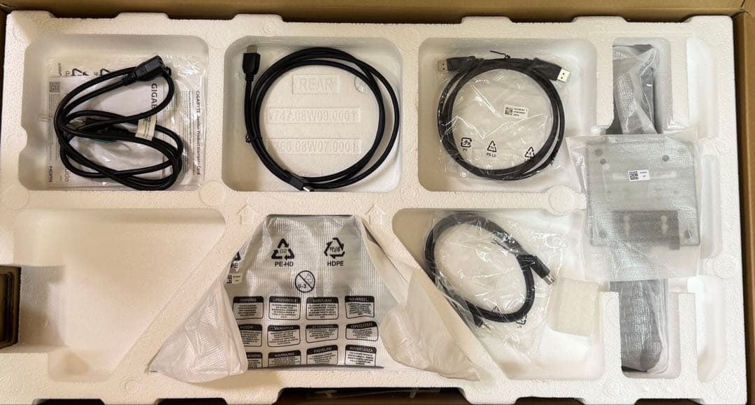 GIGABYTE M27U 4K 160Hzモニター　ディスプレイ ゲーミング