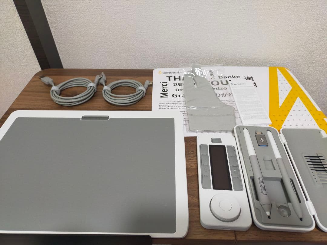 送料無料♥匿名配送✨XENCELABS ペンタブレット Medium バンドル