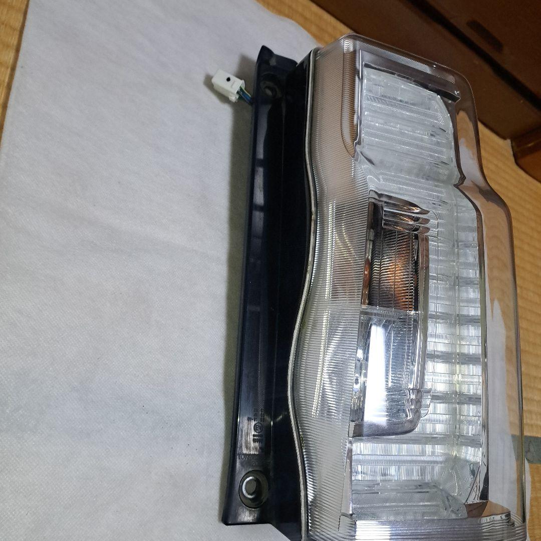 ダイハツ★タントカスタム★LA600S★テールランプ★インナーメッキ★右側★良品