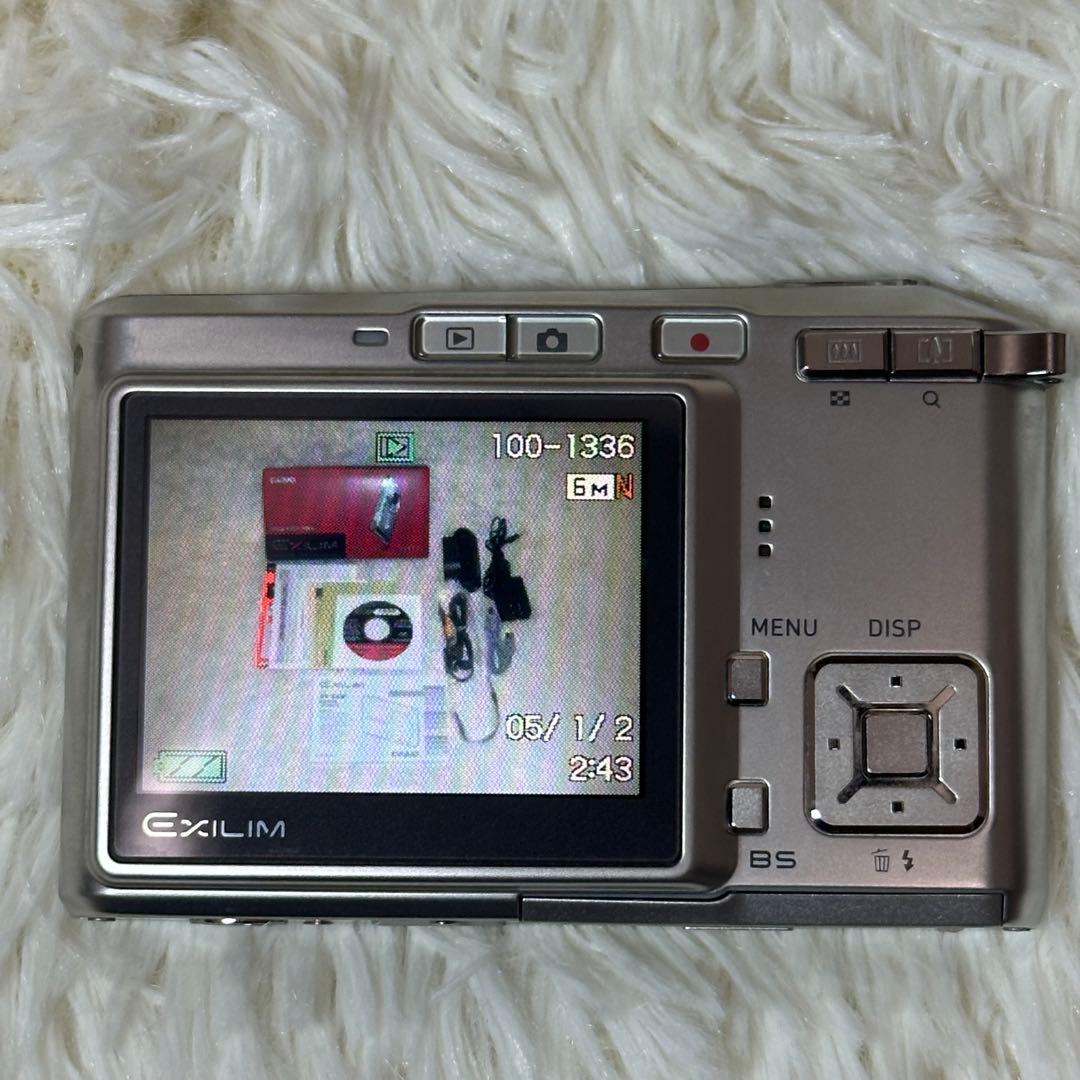 CASIO EXILM EX-S600 シルバー コンデジ デジタルカメラ