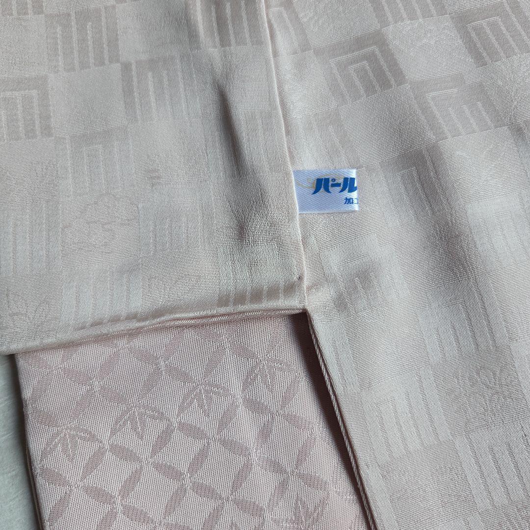 逸品を纏う　桜の刺繍　山口美術織物の付下げ