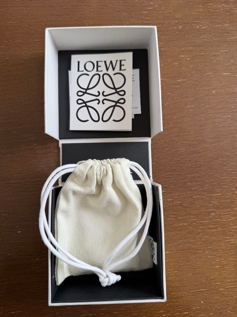 LOEWE アナグラムブローチ パラジウム　ロエベ　ブローチ　シルバー