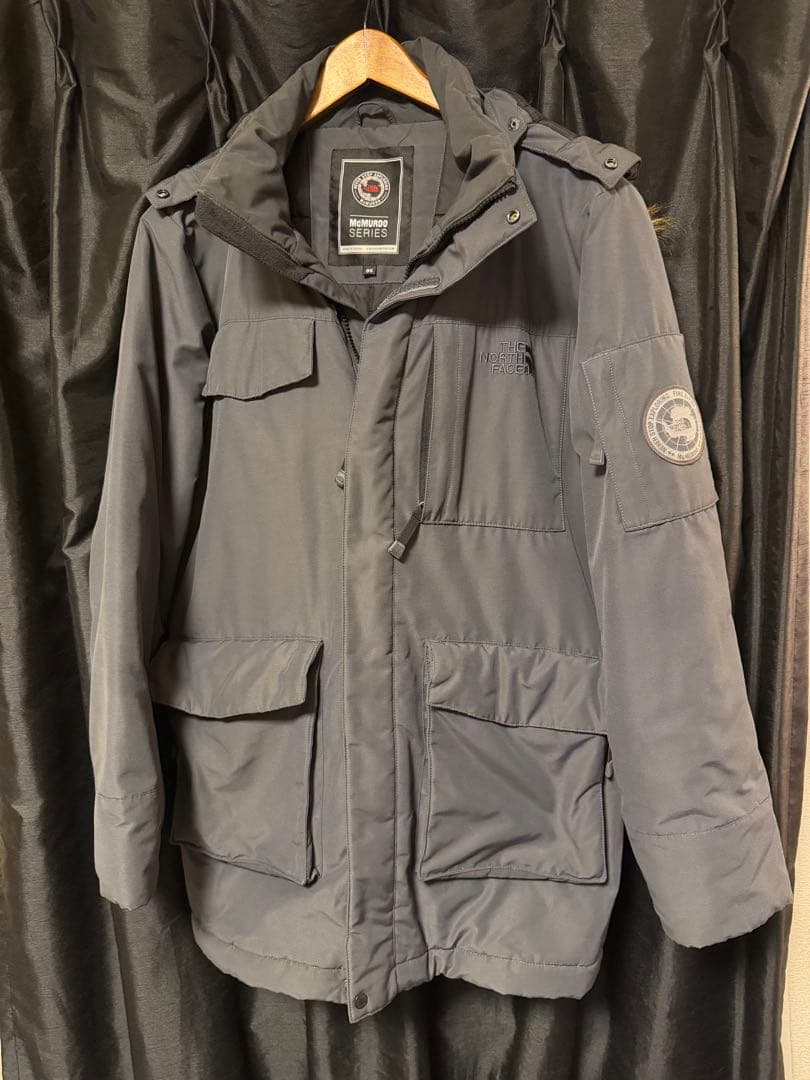 THE NORTH FACE ファー付きグレー ダウンジャケット