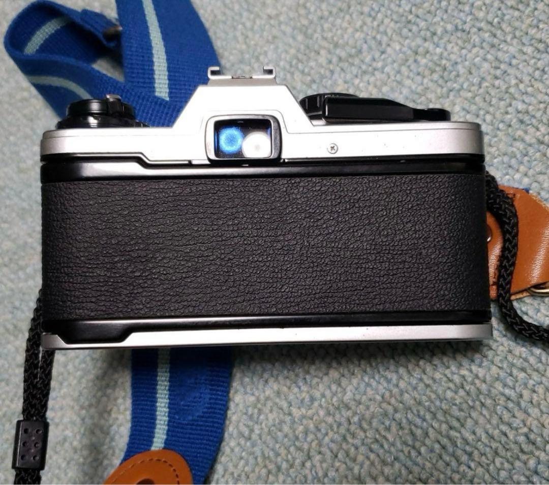 OLYMPUS OM10 フィルムカメラ (55mmの望遠付き)動OK