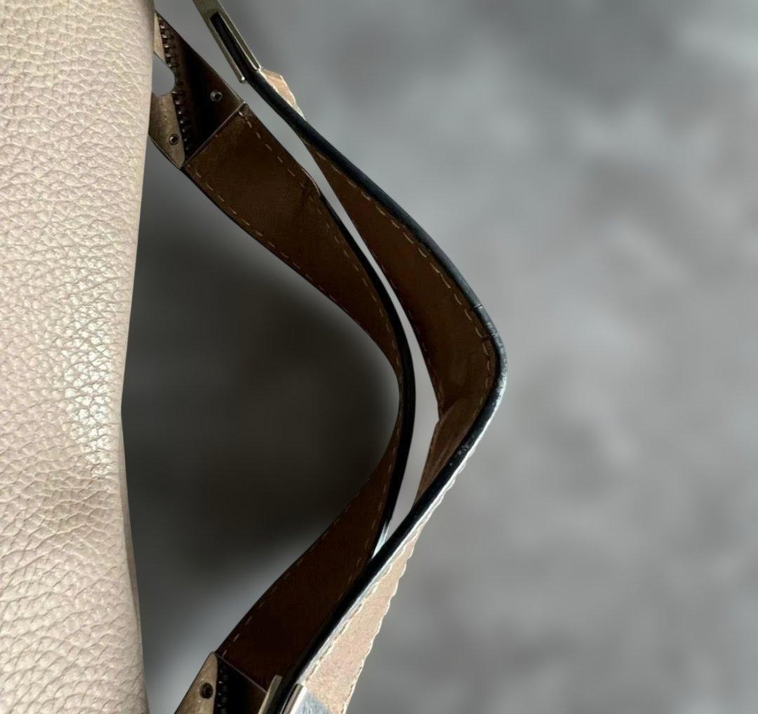 ロエベ LOEWE ミッシー ベージュレザー ショルダー クラッチ バッグ