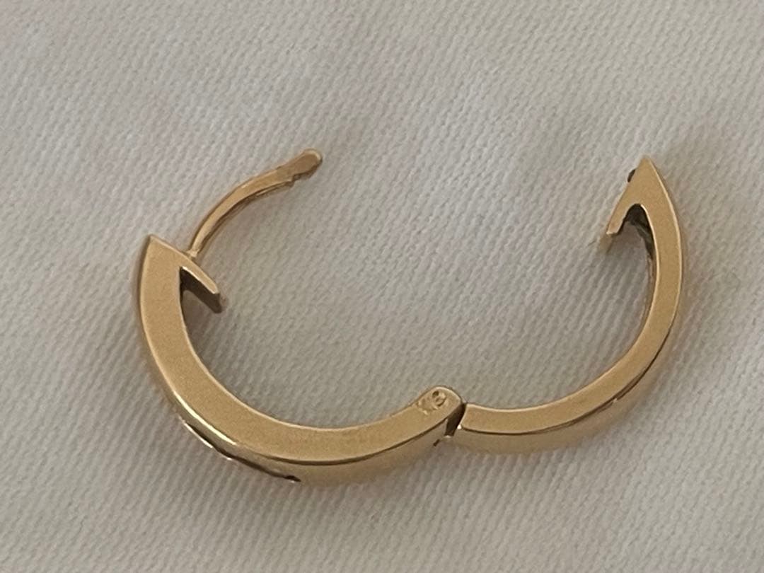 ZEN K18 イエローゴールド フープピアス ダイヤモンド5個 片耳用