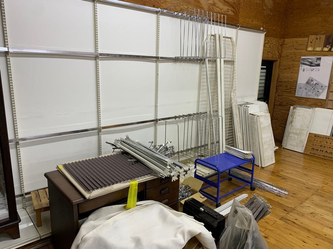 大型ホワイトスチールラック