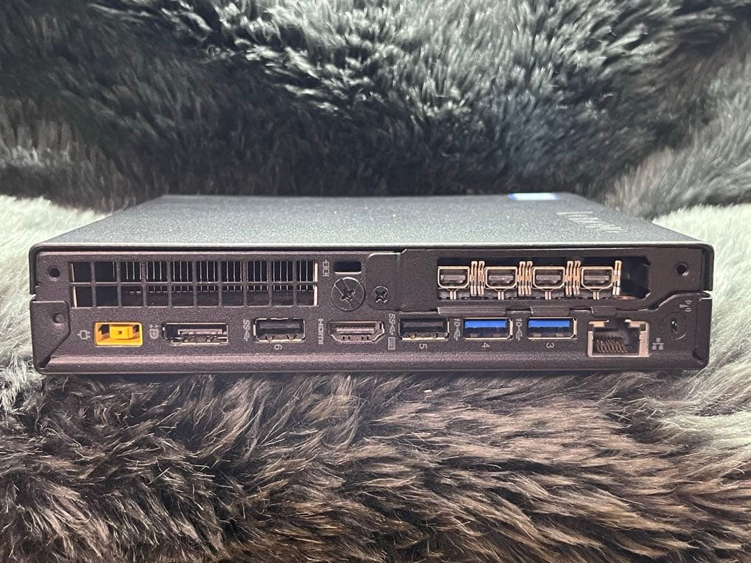 Lenovo ThinkCentre M720q Tiny クラボ増設済み