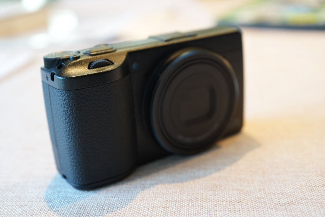 美品 RICOH GR Ⅳ ＋ 純正小型フラッシュ(GF-2) 5年保証付