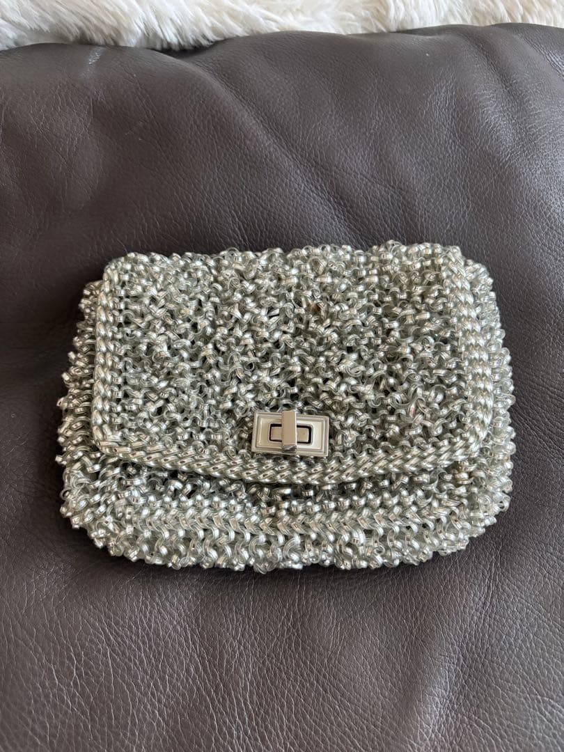 アンテプリマのミニポシェット