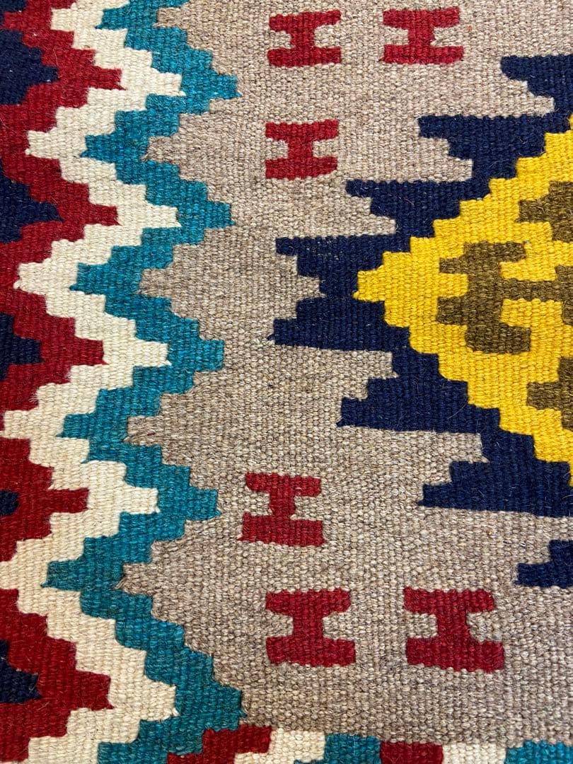 ペルシャキリム　シラーズ産　カシュカイ族　ウール100% 手織り　トライバルラグ