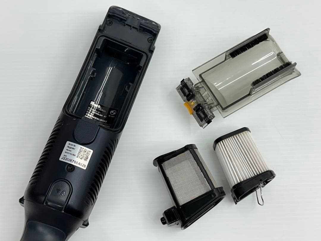 WV516JBK 中古　格安　シャーク　掃除機　純正バッテリー4個付き　付属品有