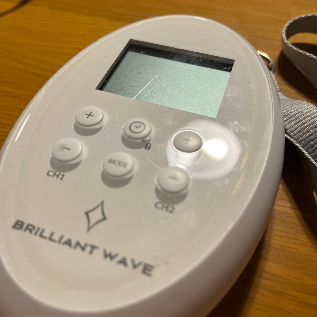 BRILLIANT WAVE 美顔器