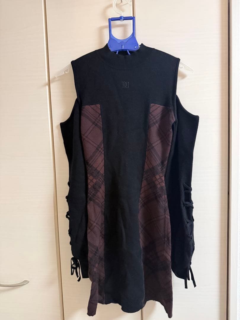 サイドチェックニットミニワンピース