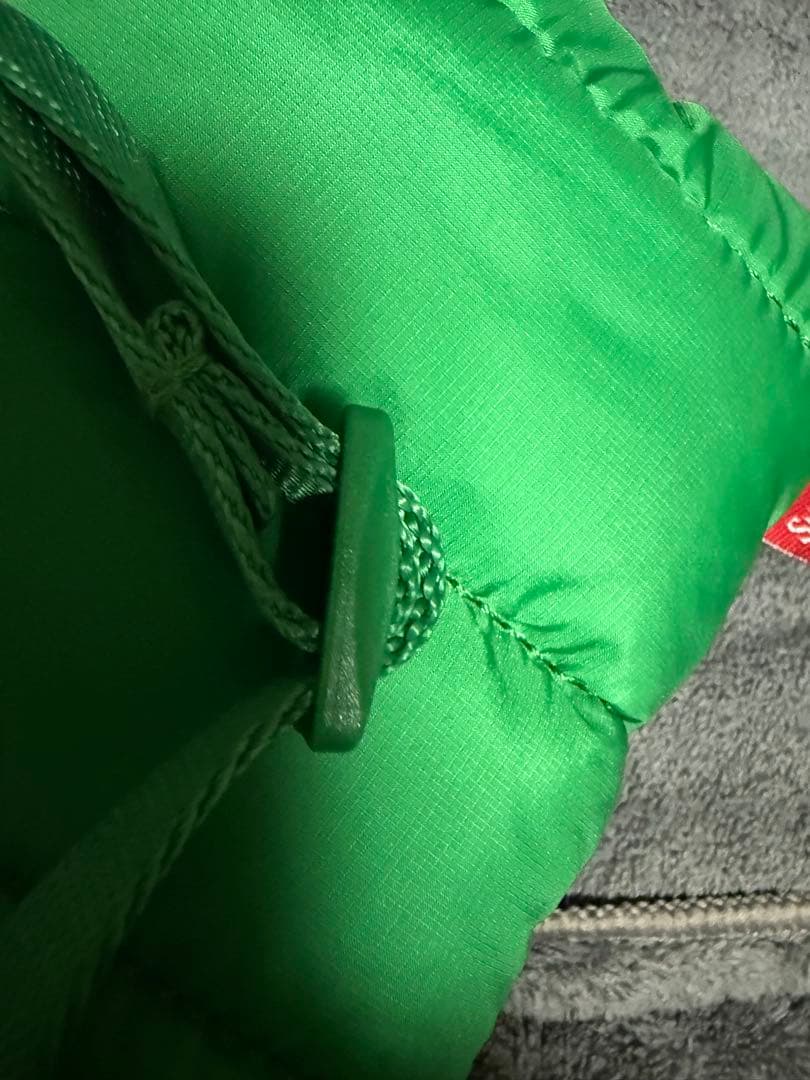 バッグ Supreme Puffer Neck Pouch \"Green\"