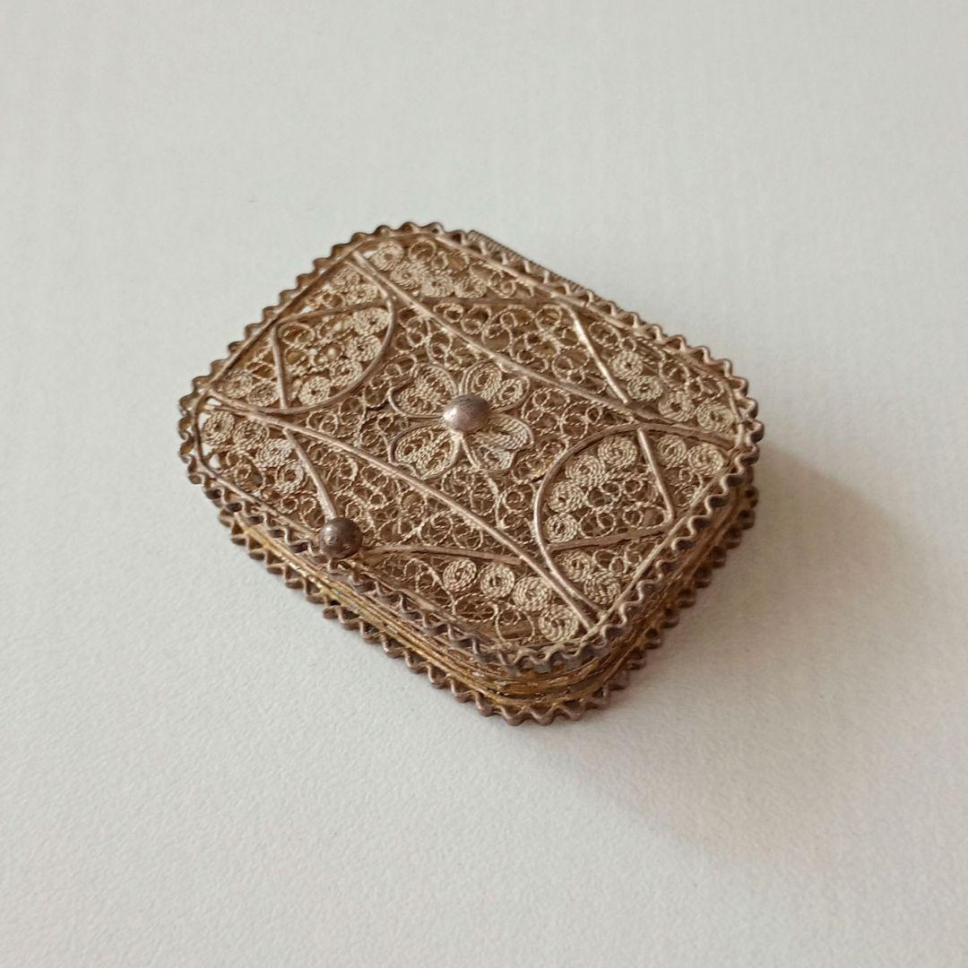 イタリア製・手作り伝統工芸品　銀製レース模様の小物入れ 925　アンティーク小物