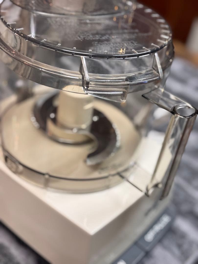 Cuisinart クイジナート　フードプロセッサー DLC-8P2J