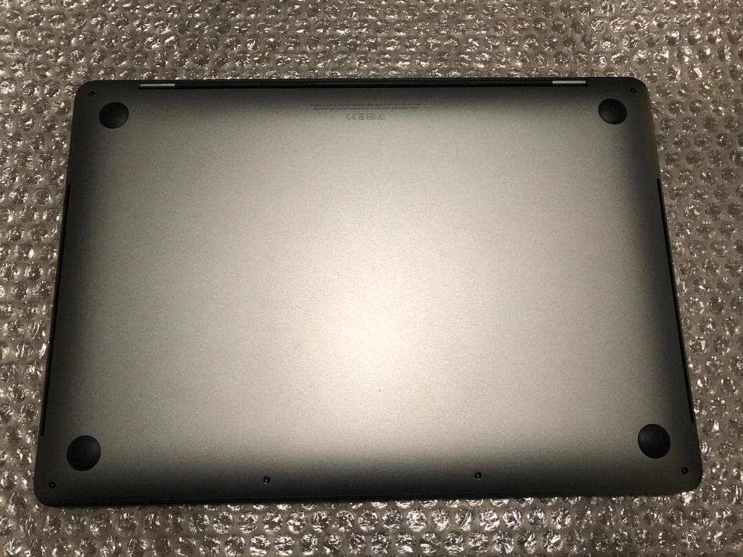 MacBook Pro 13.3インチ 2020 i7 USキー 4ポート