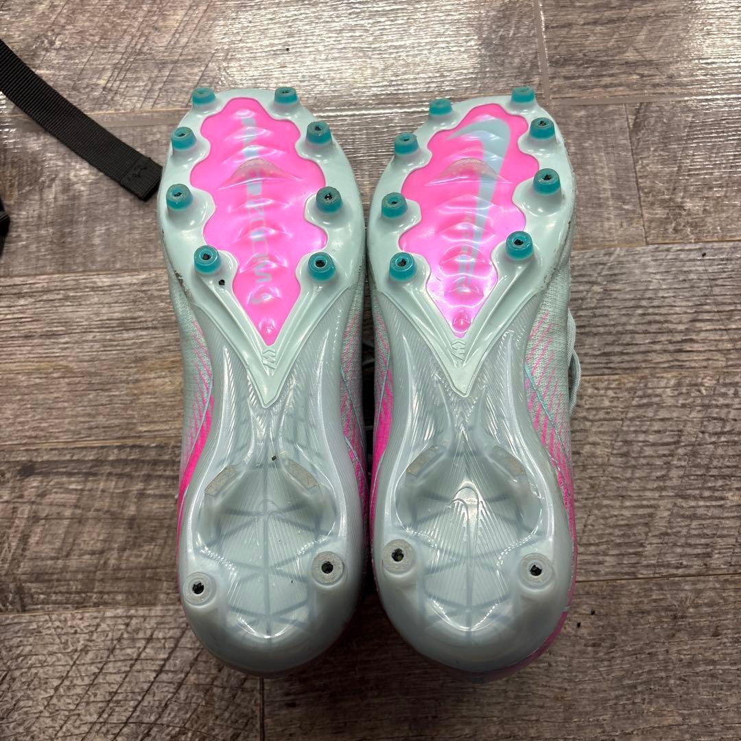 Nike サッカーシューズ グレー/ピンク インソール無し