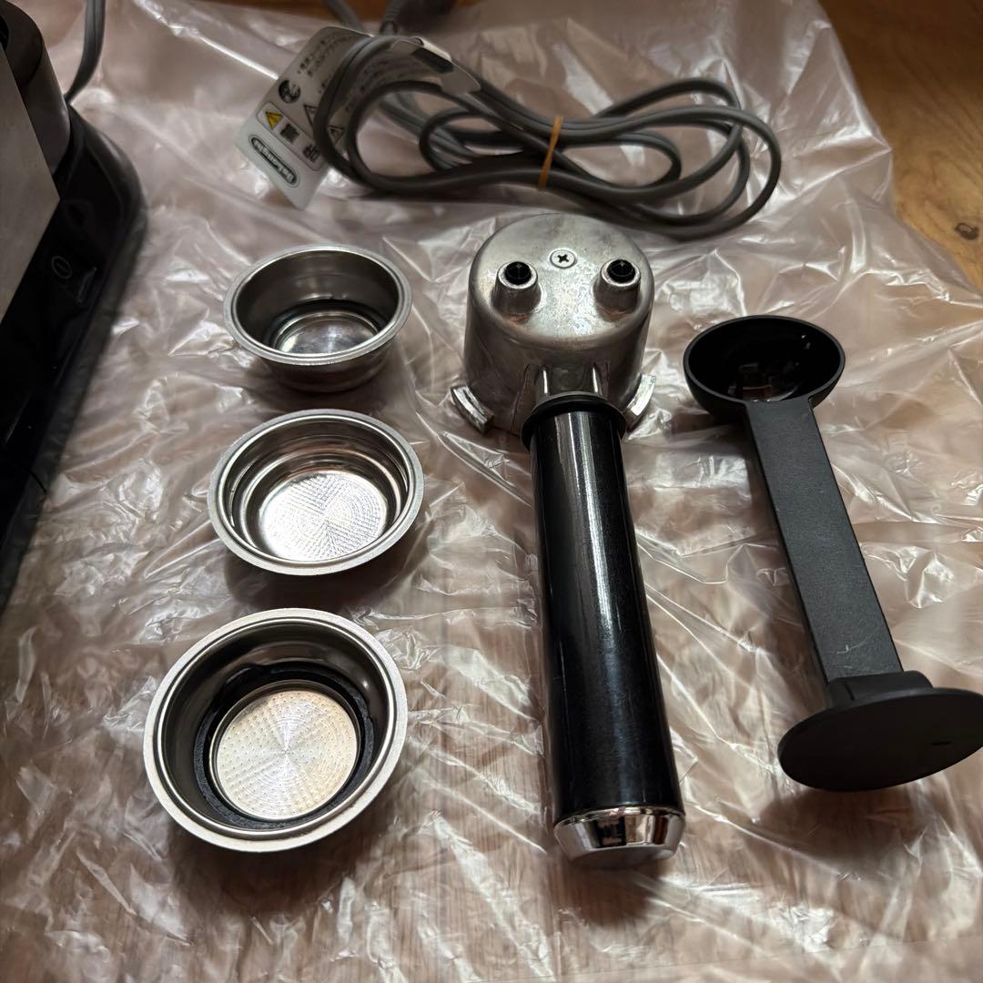 デロンギ EC680M デディカ エスプレッソ・カプチーノメーカー