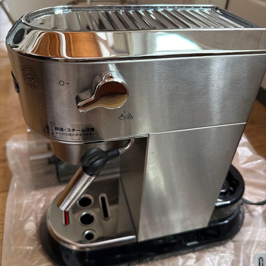 デロンギ EC680M デディカ エスプレッソ・カプチーノメーカー