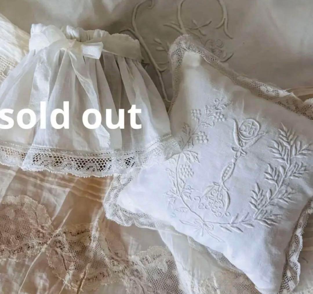 最終❤︎希少アンティーク素材小さなクッション　フランスアンティーク　リメイク