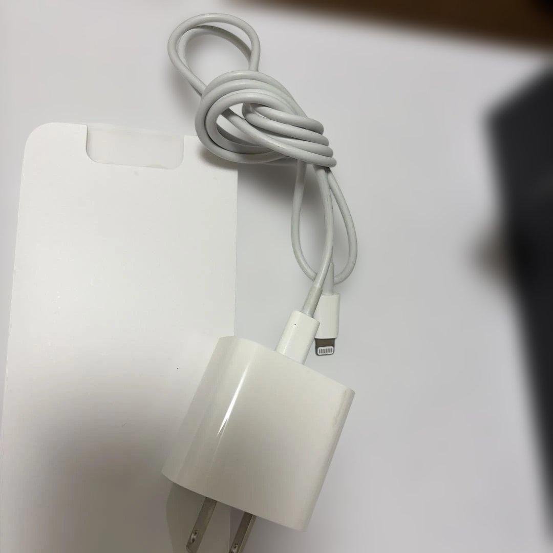 ラ*️様 Apple iPhone 11 Pro ゴールド 本体