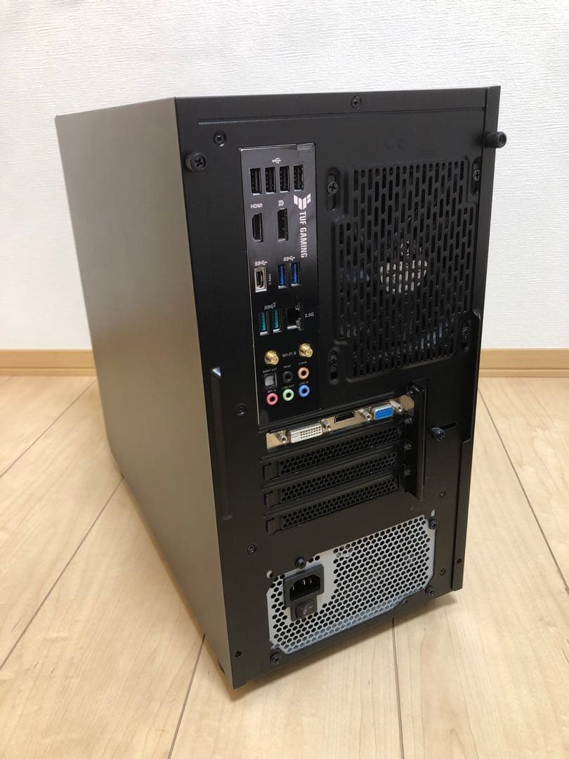 デスクトップPC 本体のみ（SSDレス、Windows11レス）