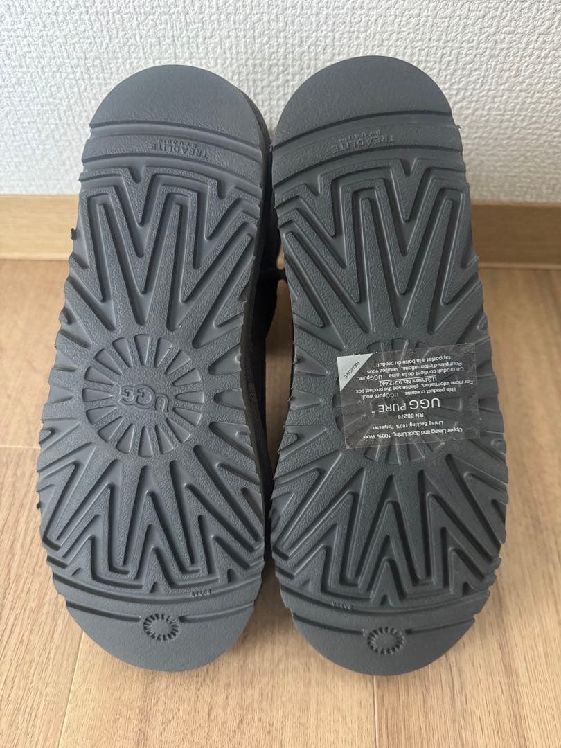 【新品未使用】UGGクラシックミニ25cmグレー