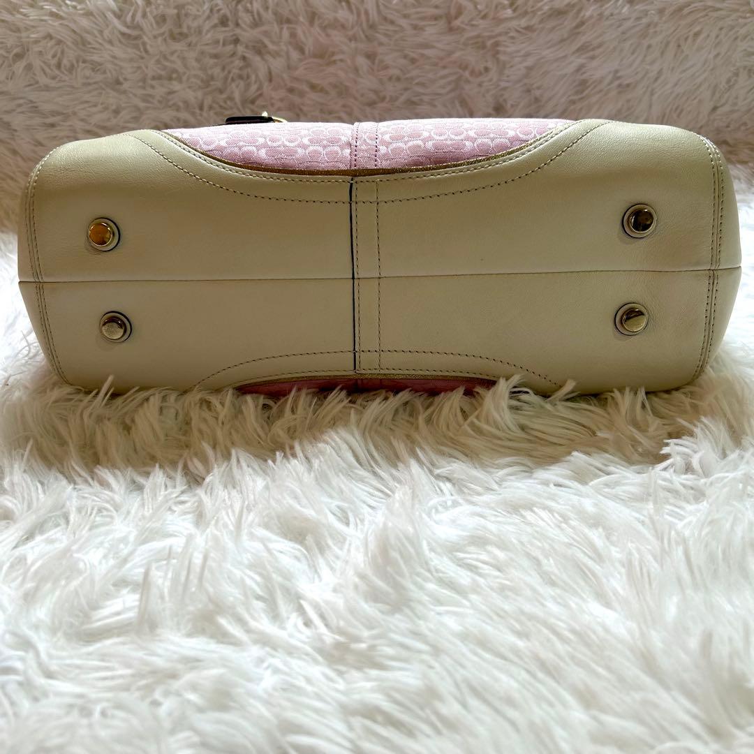 美品 coach シグネチャー SOHO ピンク ハンドバッグ フラップ